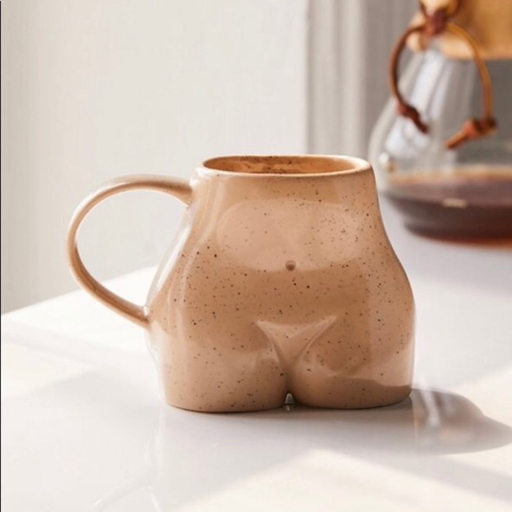 NWOT Urban Outfitters ‘Female Form’ Mug - Picture 1 of 7